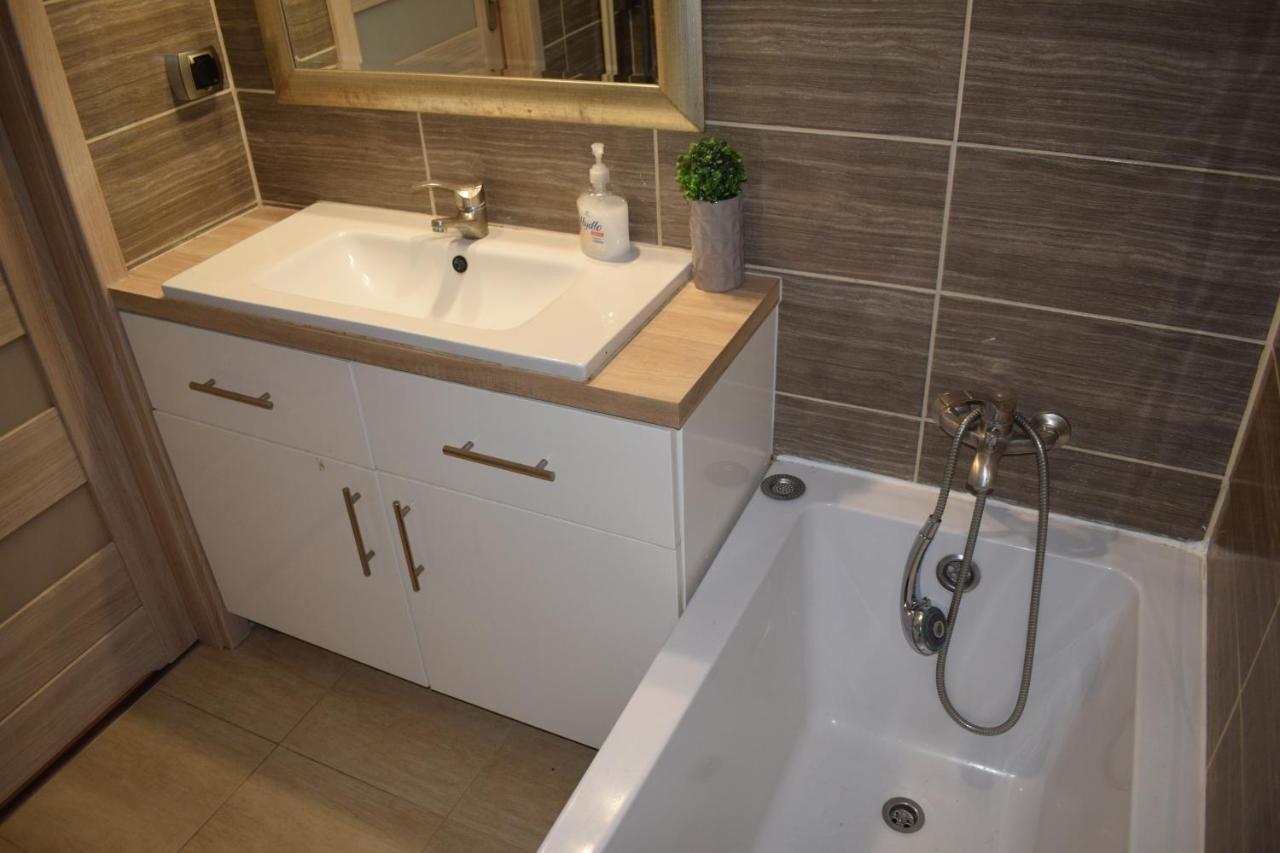 צ'סטוצ'ובה Apartament M-5 - 74M2 מראה חיצוני תמונה